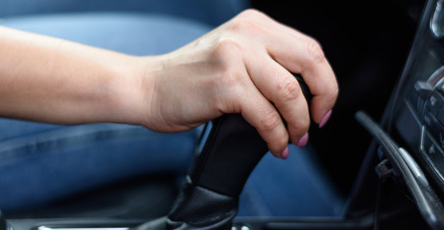 Top Repair Shop In Escondido To Address Your Mercedes’ 13 Pin Connector Issues